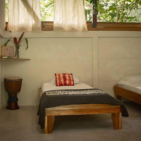 Smile Jungle Hostel Puerto Viejo de Talamanca Экстерьер фото