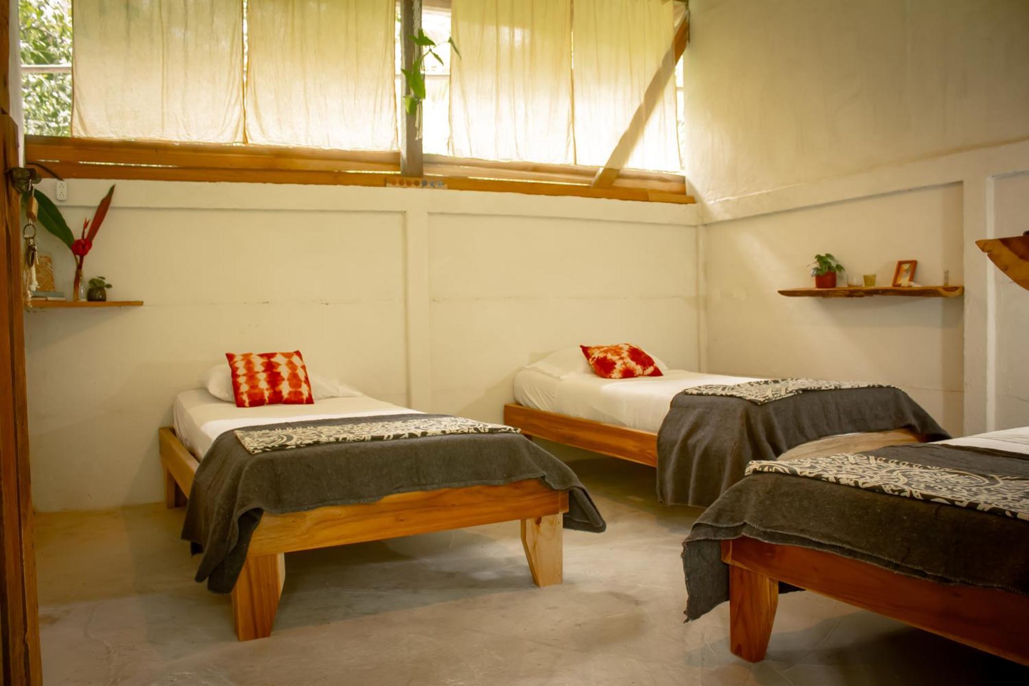 Smile Jungle Hostel Puerto Viejo de Talamanca Номер фото