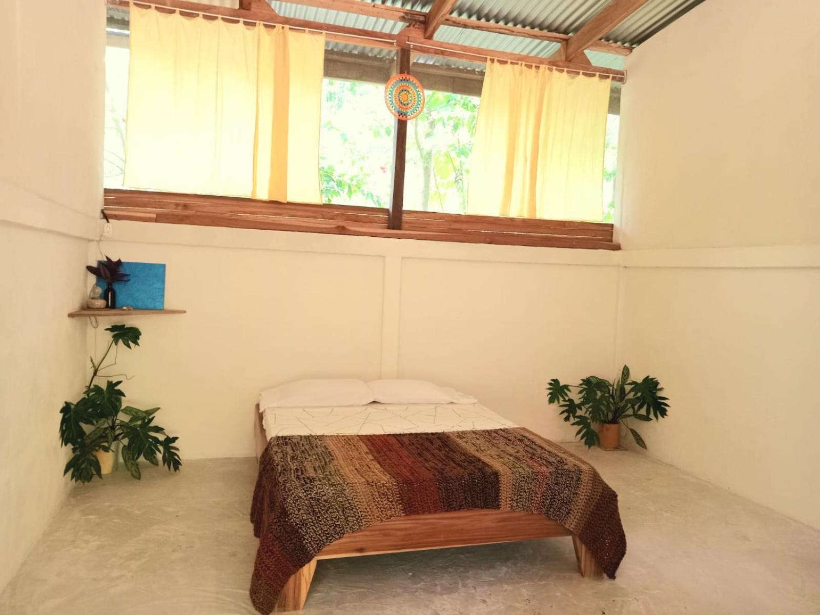 Smile Jungle Hostel Puerto Viejo de Talamanca Экстерьер фото